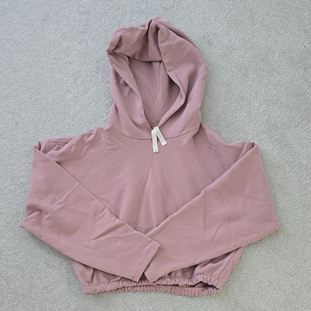 The GROUP OF BABATON aritzis - Women's Crop Mauve Hoodie